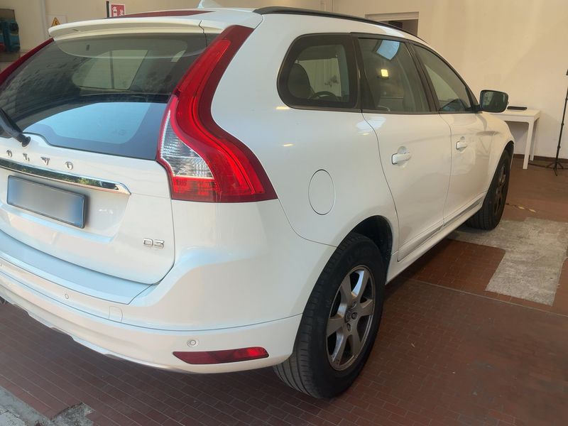Volvo XC60 2.0 D3 Kinetic 2WD 2014 – снимка 8