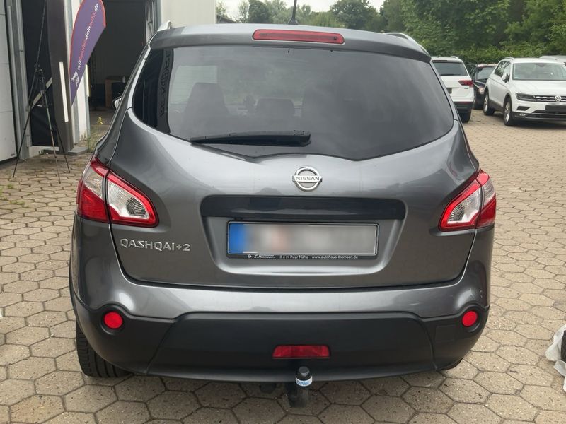 Nissan Qashqai+2 2.0 I-Way — zdjęcie 5
