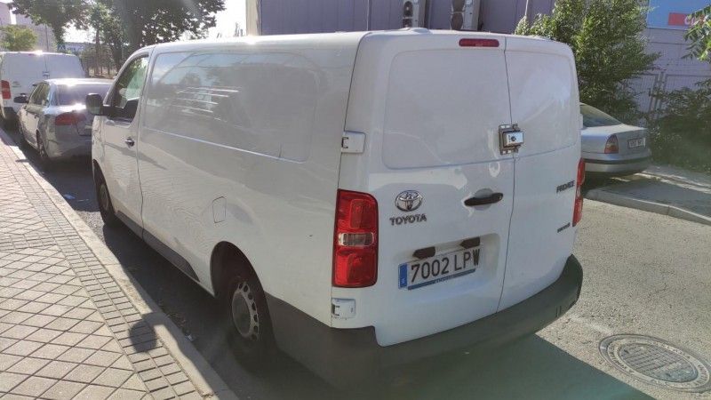 Toyota ProAce electric drive 100 kW Van L2 GX — zdjęcie 4