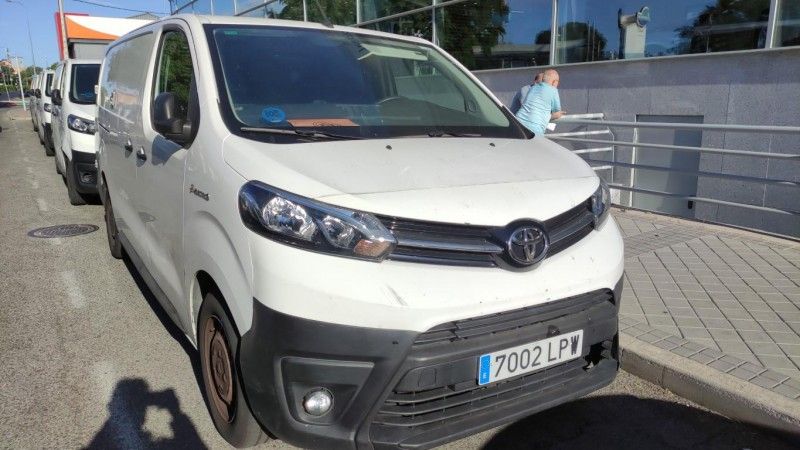 Toyota ProAce electric drive 100 kW Van L2 GX — zdjęcie 8