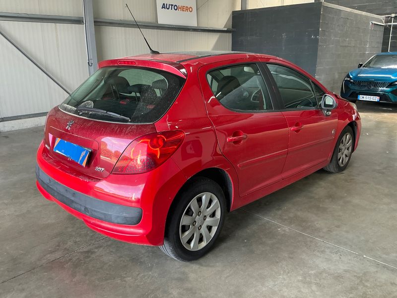 Peugeot 207 1.6 HDi Série 64 — zdjęcie 2