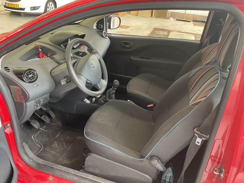 Renault Twingo 1.2 Liberty — zdjęcie 3