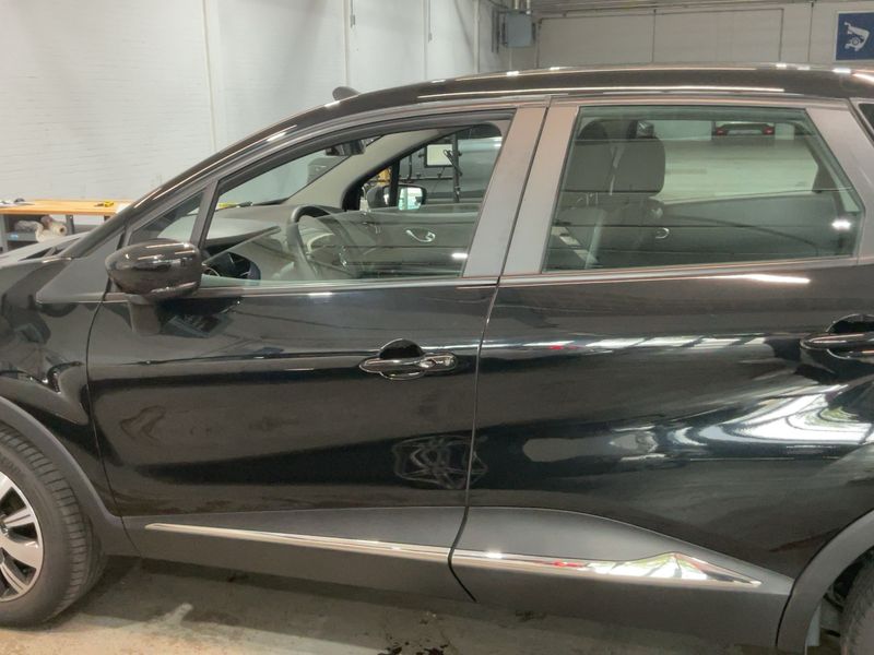 Renault Captur 0.9 TCe Limited — zdjęcie 4