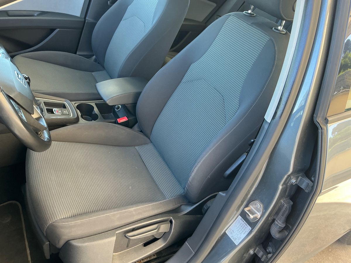 Seat Leon 2018 — photo 38