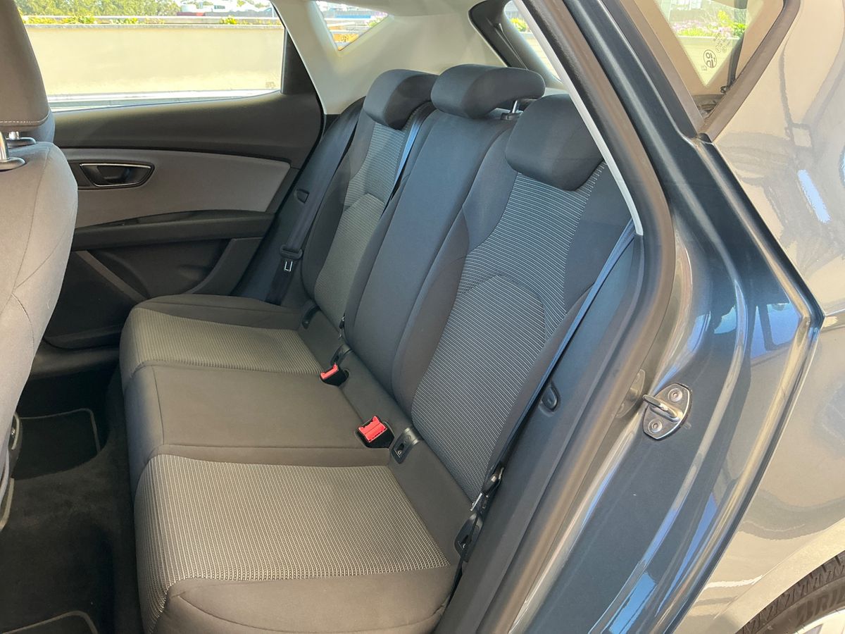 Seat Leon 2018 — photo 34