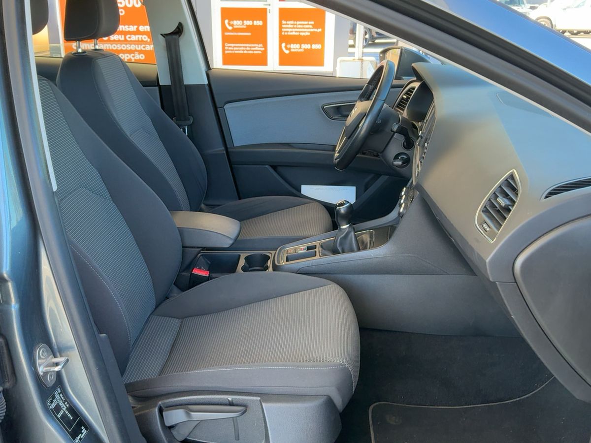 Seat Leon 2018 — photo 17