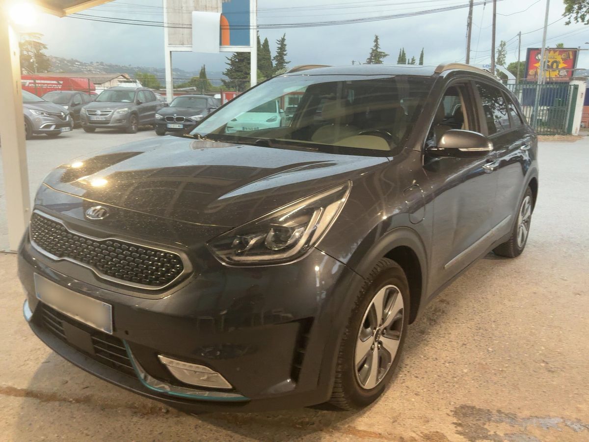 Kia Niro 2018 — photo 1