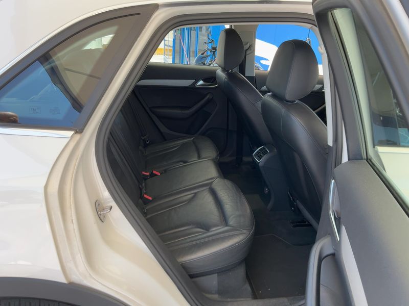 Audi Q3 2.0 TFSI quattro 2015 – снимка 19