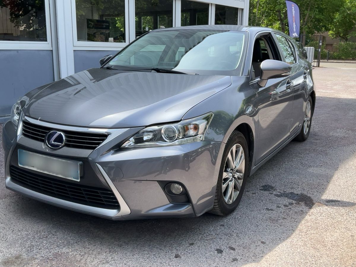 Lexus CT-Serie 2016