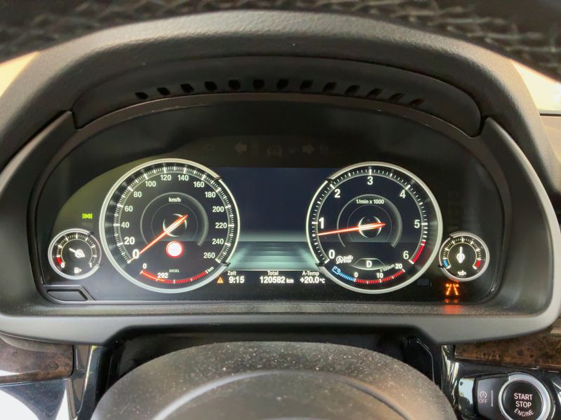 BMW X5 xDrive 30d — zdjęcie 13