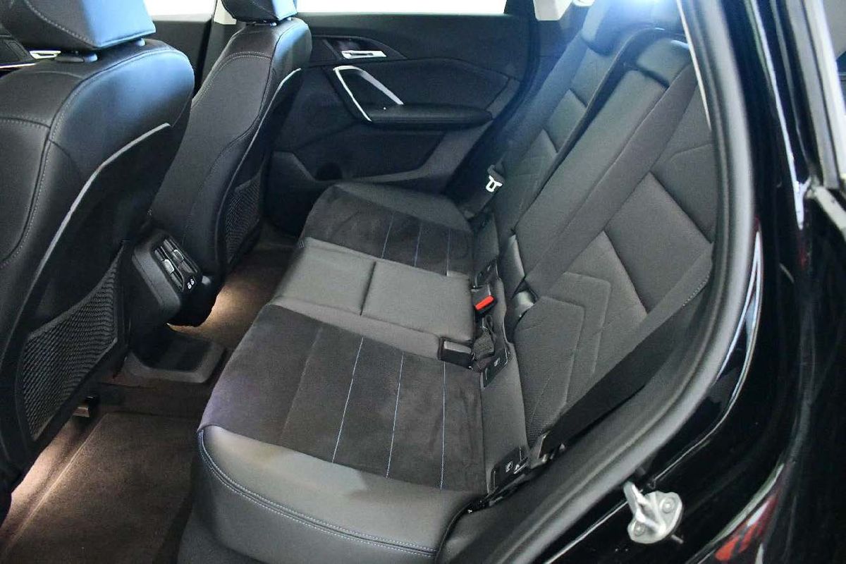 BMW iX1 xDrive 30 xLine