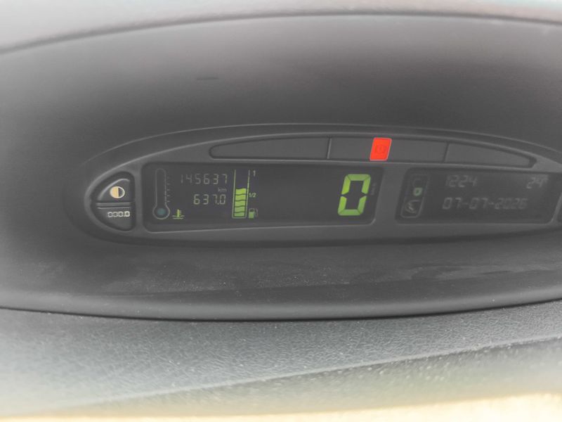 Citroen Xsara Picasso 2.0 HDi SX Top — zdjęcie 12