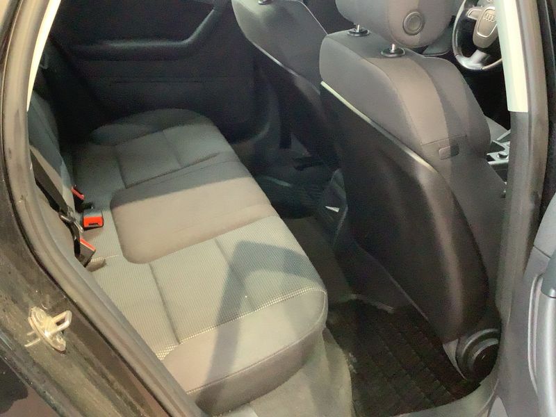 Audi A3 Sportback 1.6 TDI Ambition — zdjęcie 14