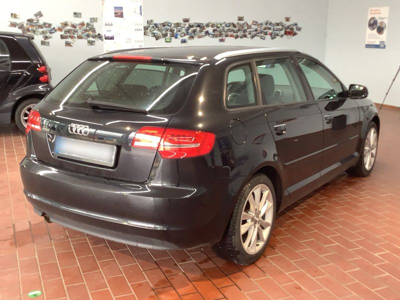 Audi A3 Sportback 1.6 TDI Ambition — zdjęcie 6