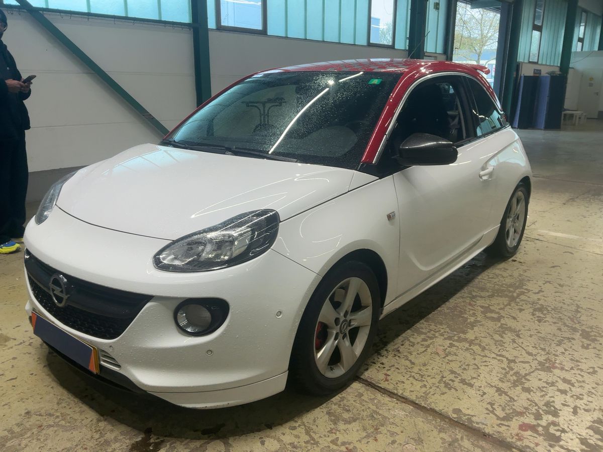 Opel Adam 2017 — photo 1