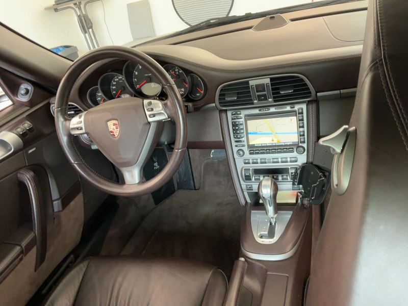 Porsche 911 997 Carrera 4 — zdjęcie 12
