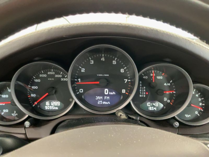 Porsche 911 997 Carrera 4 — zdjęcie 13