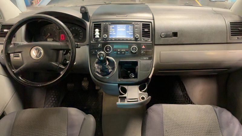 Volkswagen T5 Multivan 2.5 TDI Comfortline — zdjęcie 12