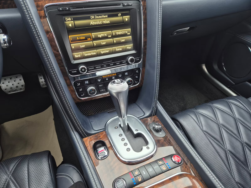 Bentley Continental Flying Spur 6.0 W12 Biturbo Basis — zdjęcie 21