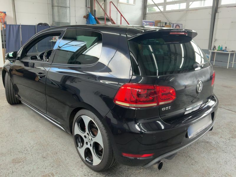 Volkswagen Golf VI 2.0 TSI GTI — zdjęcie 3