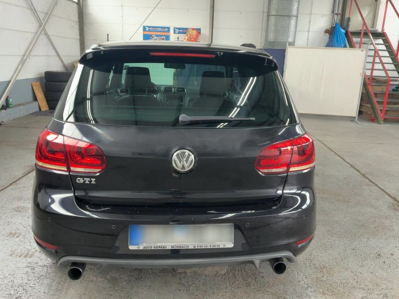 Volkswagen Golf VI 2.0 TSI GTI — zdjęcie 5