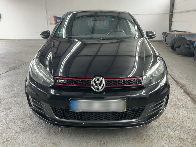 Volkswagen Golf VI 2.0 TSI GTI — zdjęcie 9
