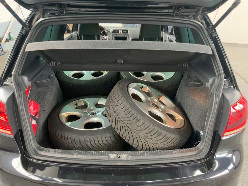 Volkswagen Golf VI 2.0 TSI GTI — zdjęcie 10