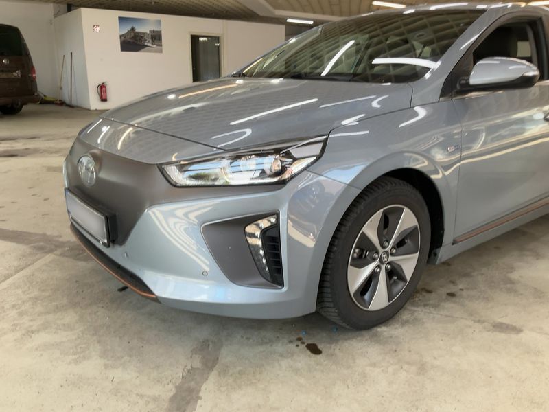 Hyundai IONIQ electric drive 88 kW Premium Elektro — zdjęcie 2