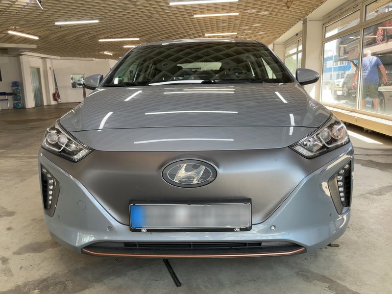 Hyundai IONIQ electric drive 88 kW Premium Elektro — zdjęcie 9