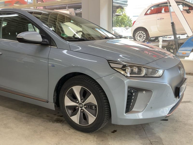 Hyundai IONIQ electric drive 88 kW Premium Elektro — zdjęcie 8