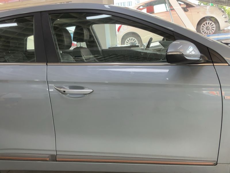 Hyundai IONIQ electric drive 88 kW Premium Elektro — zdjęcie 7