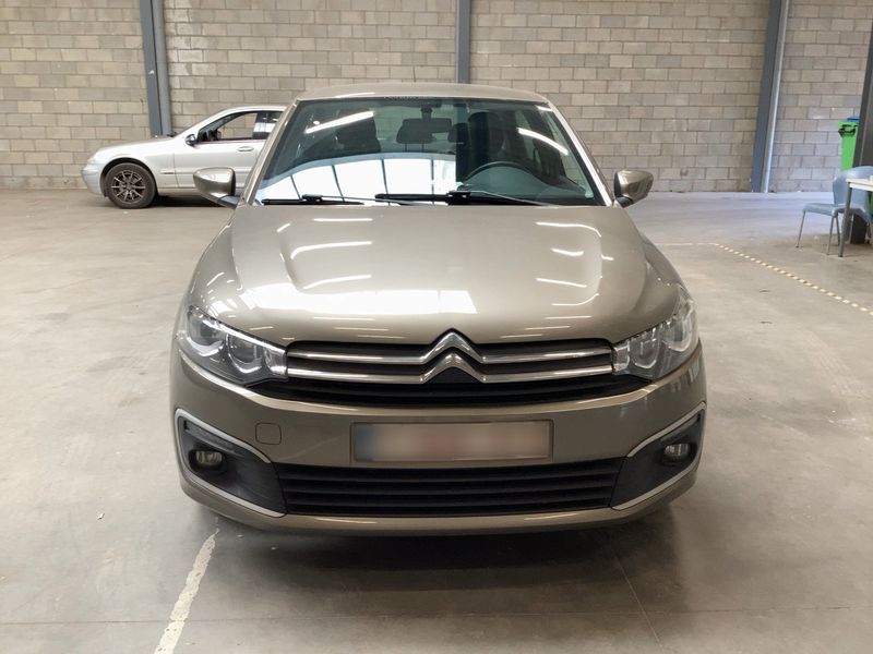 Citroen C-Elysée 1.2 PureTech Selection — zdjęcie 9