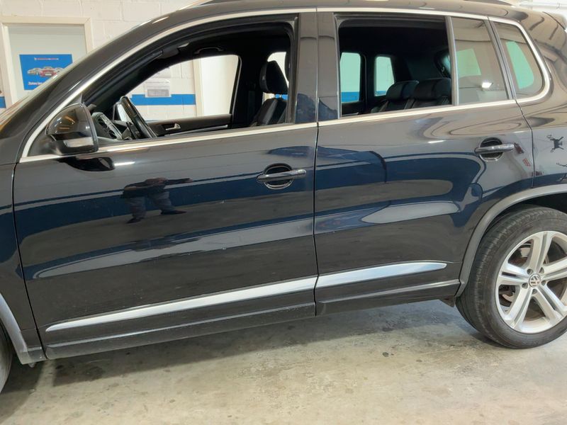 Volkswagen Tiguan 2.0 TDI R-Line 4Motion BlueMotion Tech — zdjęcie 4