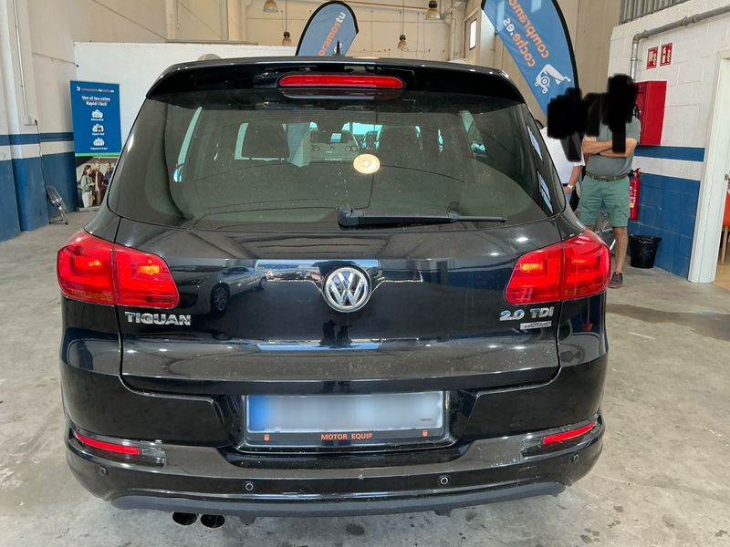 Volkswagen Tiguan 2.0 TDI R-Line 4Motion BlueMotion Tech — zdjęcie 5