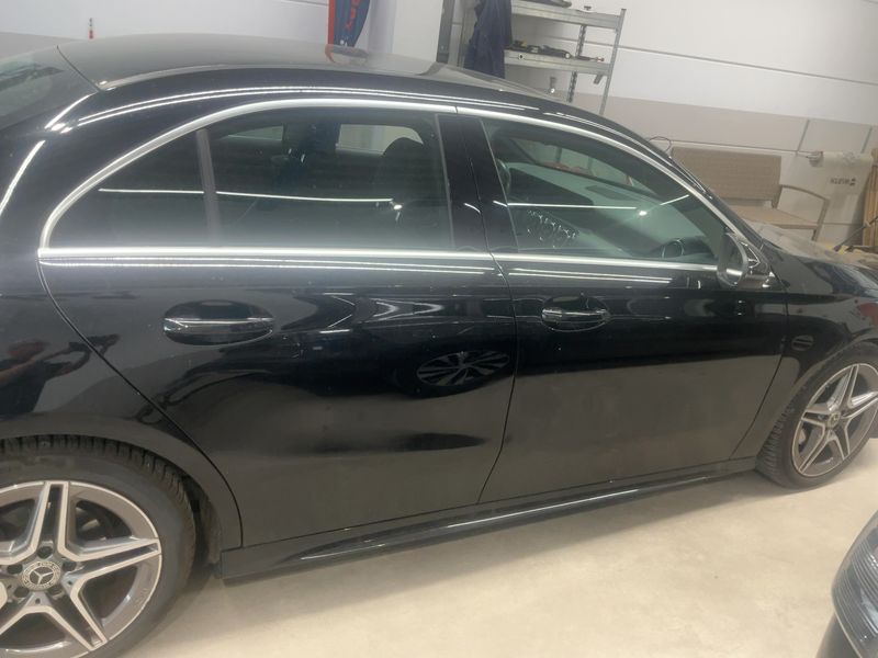 Mercedes-Benz A-Klasse Limousine A 180 AMG Line — zdjęcie 7
