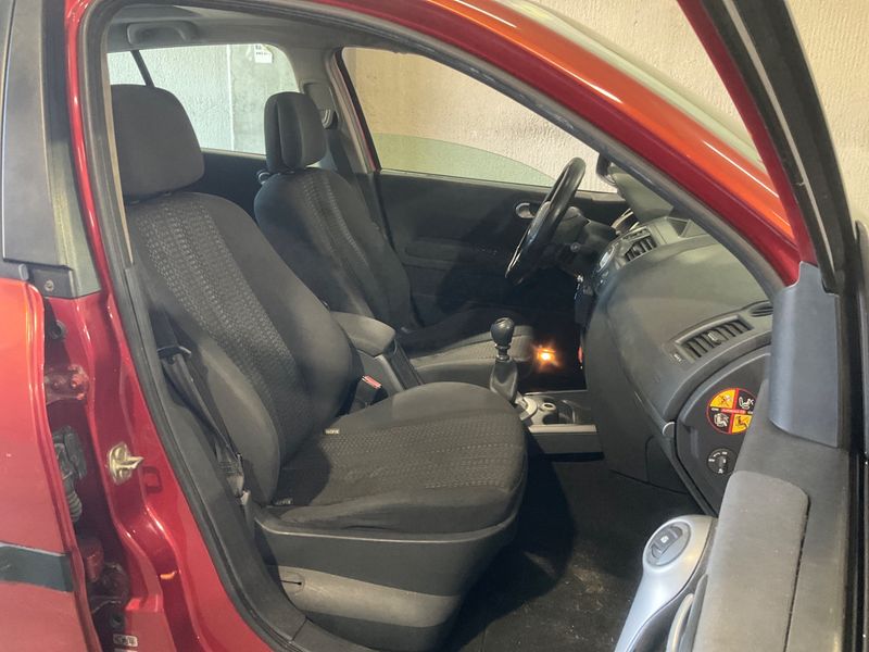 Renault Megane 1.9 dCi Dynamique Confort 2007 – снимка 3