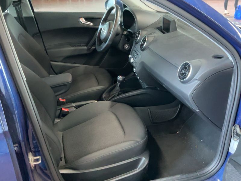 Audi A1 Sportback 1.4 TFSI Attraction — zdjęcie 11