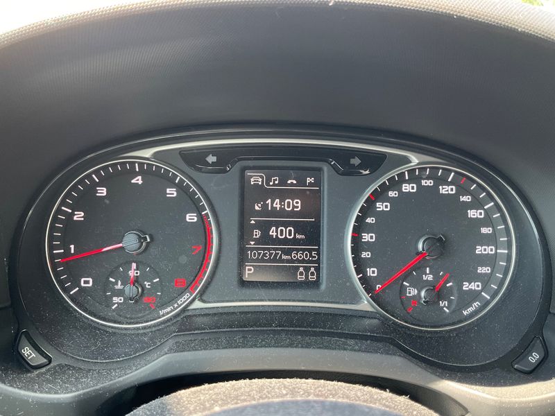 Audi A1 Sportback 1.4 TFSI Attraction — zdjęcie 13