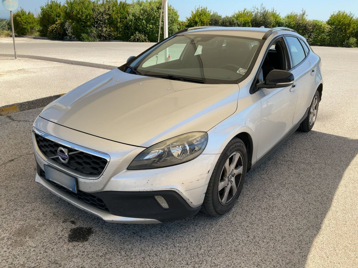 Volvo V40 2015