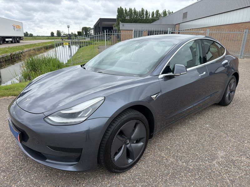 Tesla Model 3 Standard Range Plus