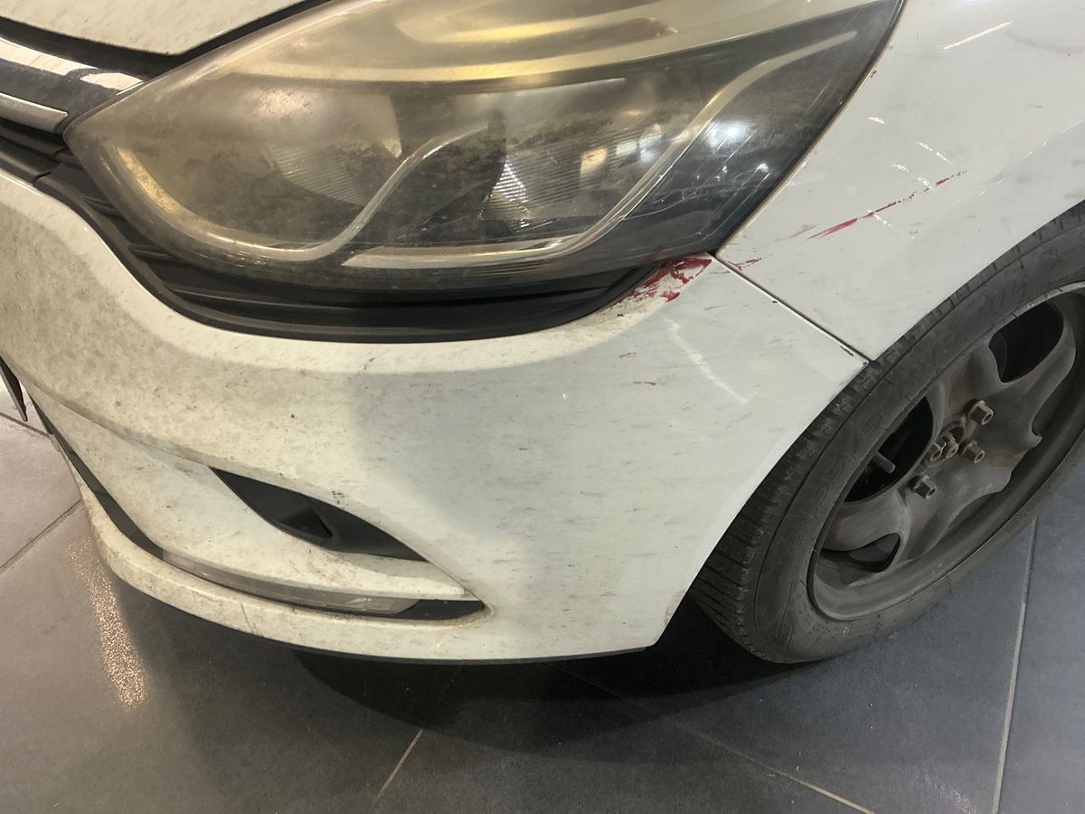 Renault Clio 2016 — photo 42