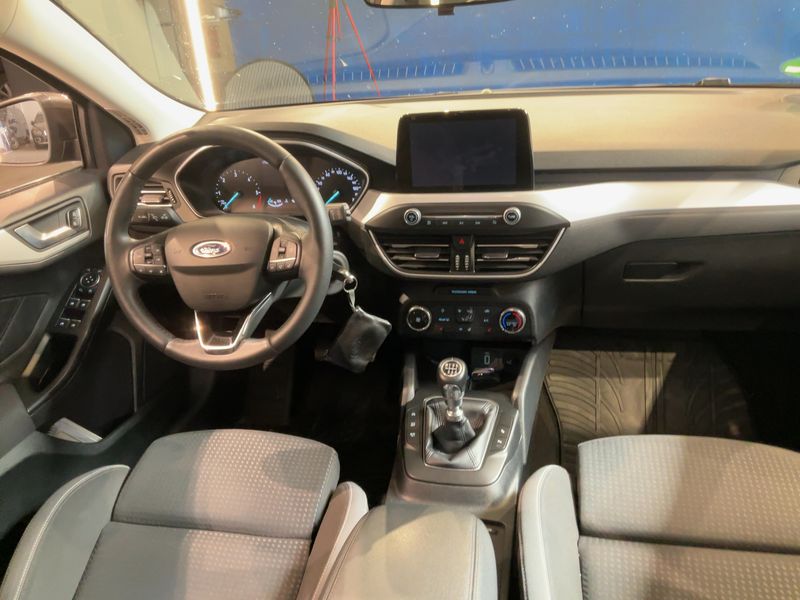 Ford Focus 2.0 TDCi EcoBlue Cool&Connect — zdjęcie 12