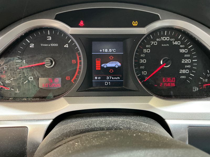 Audi A6 Allroad 3.0 V6 TDI — zdjęcie 13