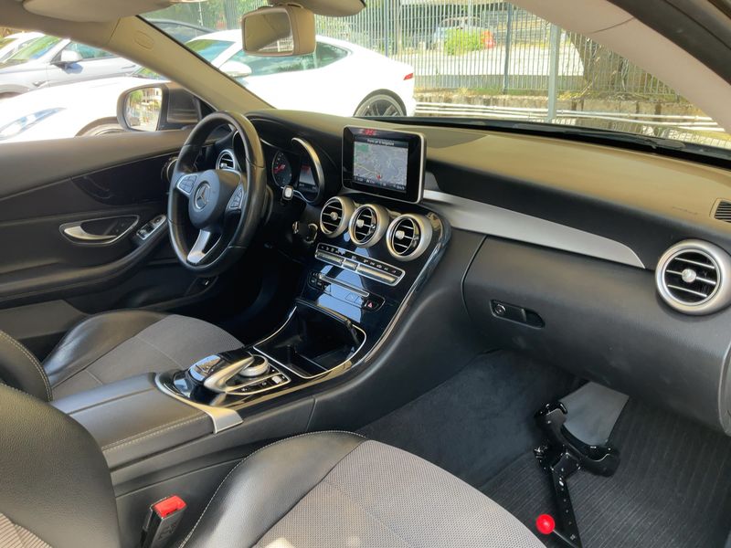 Mercedes-Benz C-Klasse C 220 d Sport — zdjęcie 12