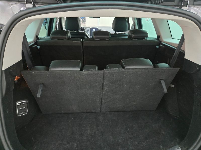 Renault Grand Scenic 1.3 TCe Energy Intens — zdjęcie 5
