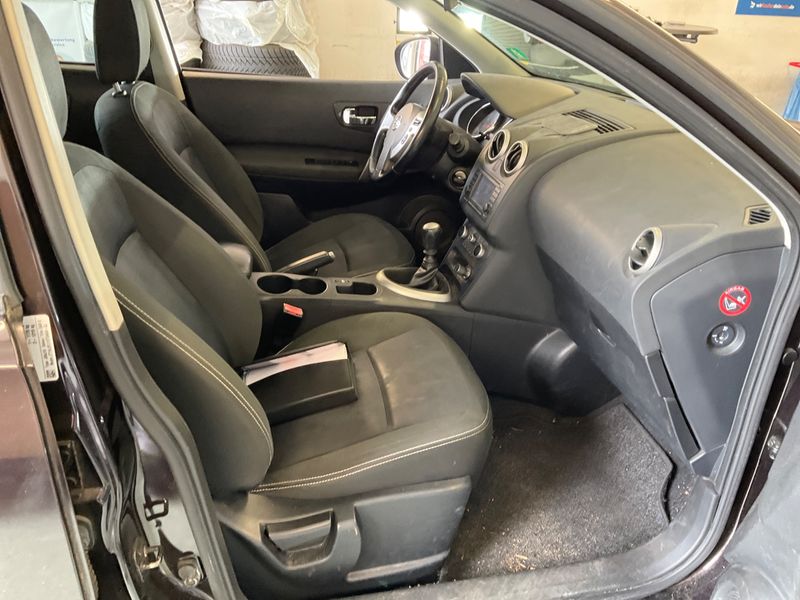 Nissan Qashqai+2 2.0 dCi I-Way — zdjęcie 3