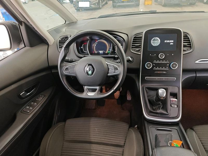 Renault Grand Scenic 1.3 TCe Business — zdjęcie 6