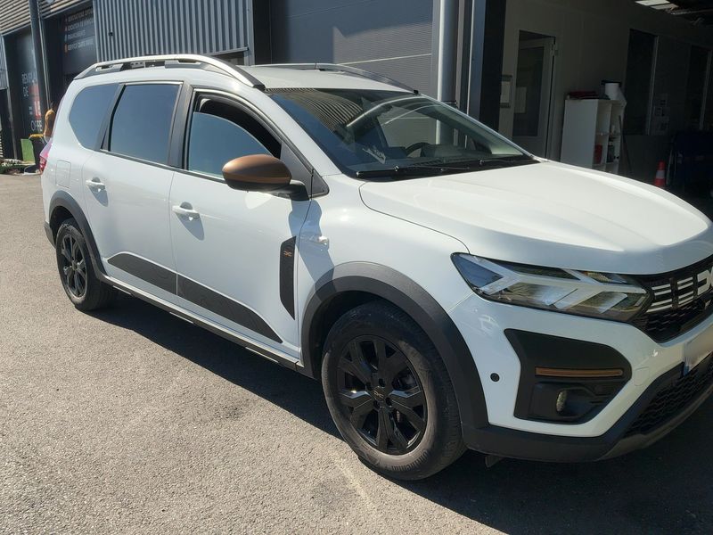 Dacia Jogger 1.0 TCe LPG Extreme+ — zdjęcie 8