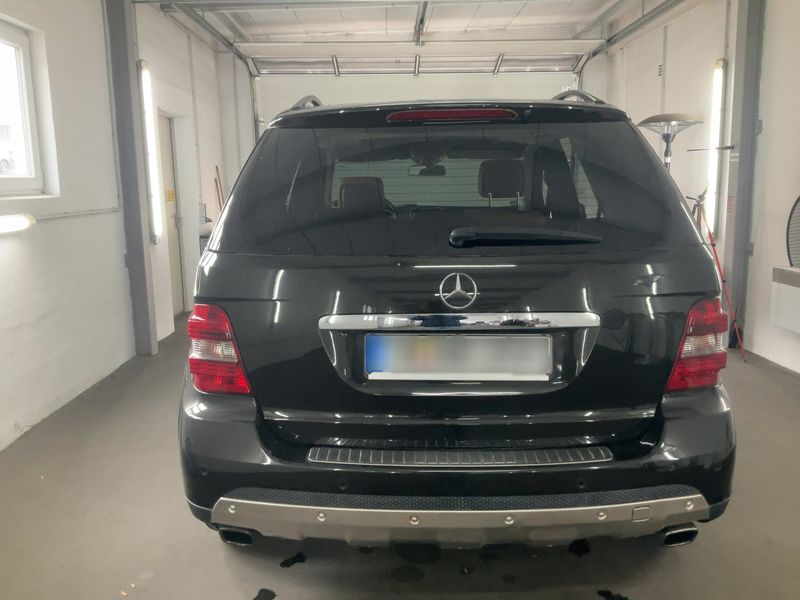 Mercedes-Benz M-Klasse ML 500 — zdjęcie 5