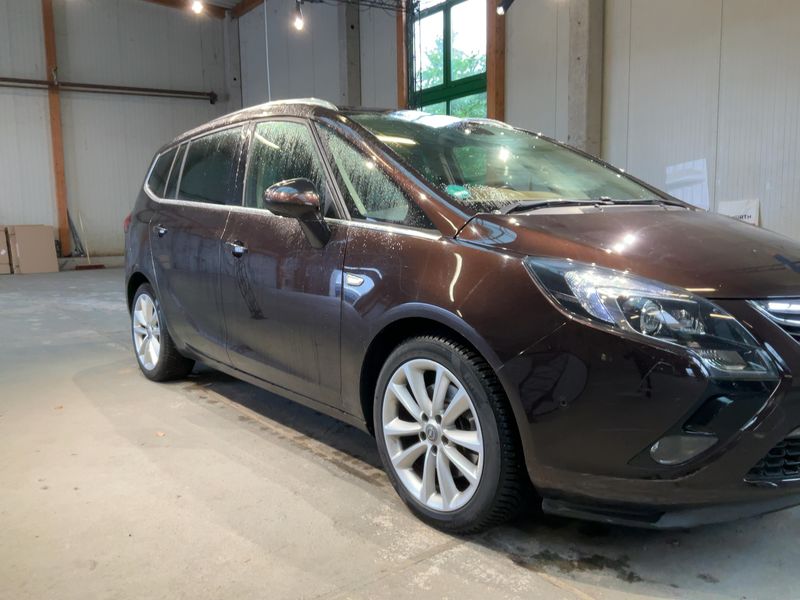Opel Zafira Tourer 1.6 SIDI Turbo Innovation — zdjęcie 8